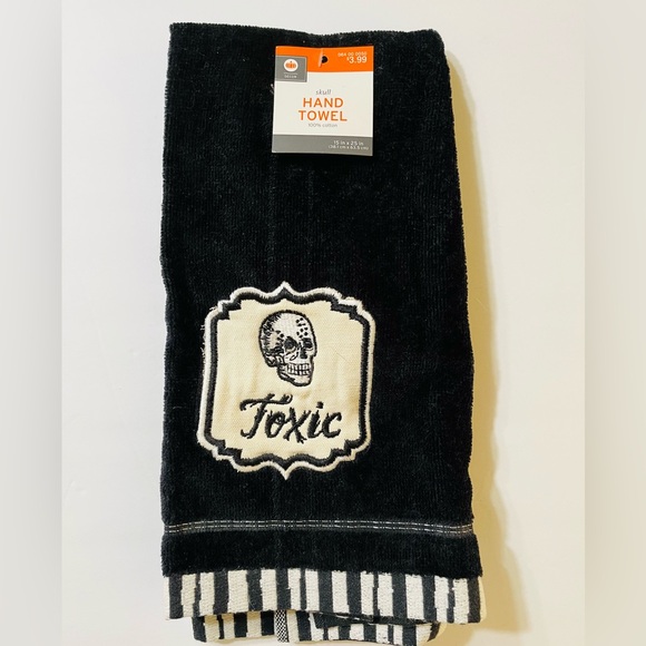 HALLOWEEN KITCHEN DINING DECOR Table Runner TOWELS Witch Skull Spider Theme - Picture 2 of 14